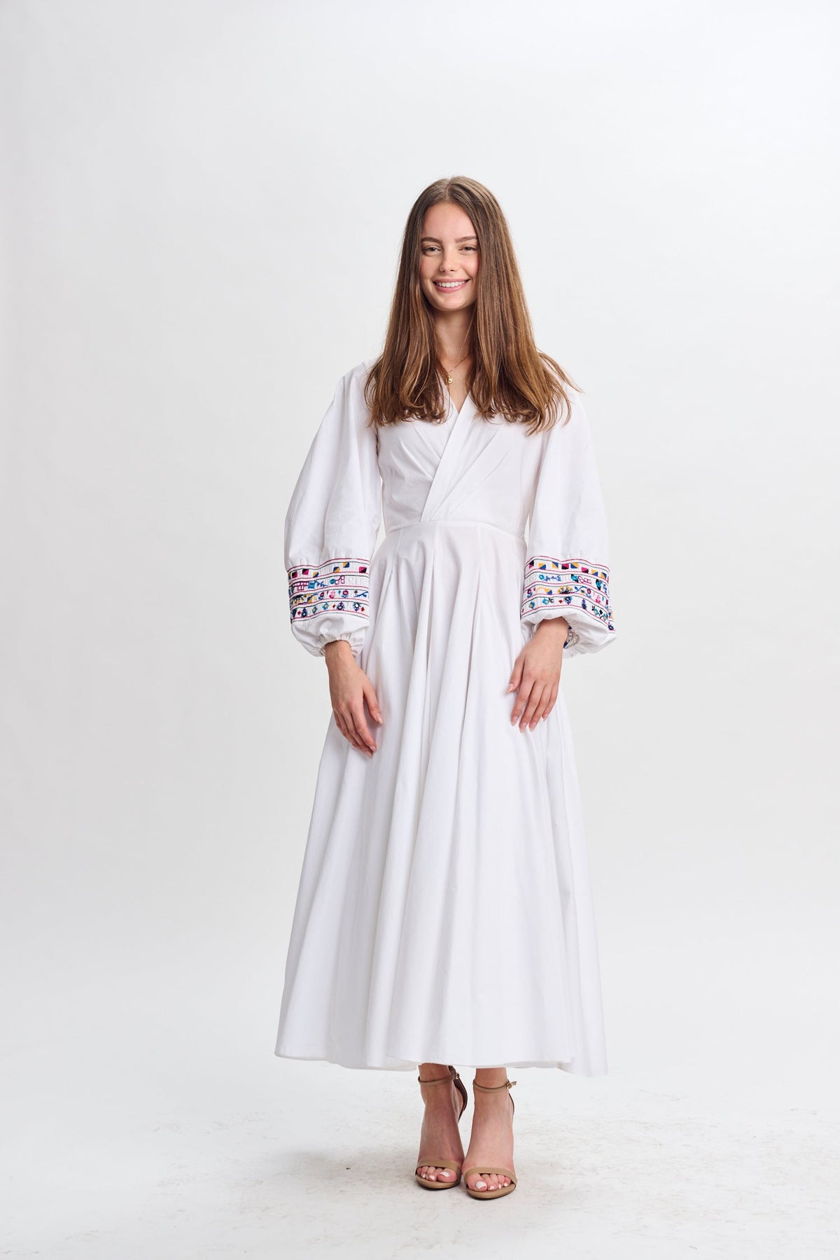 MW White Cotton w Colorful Sleeve Dress 334806